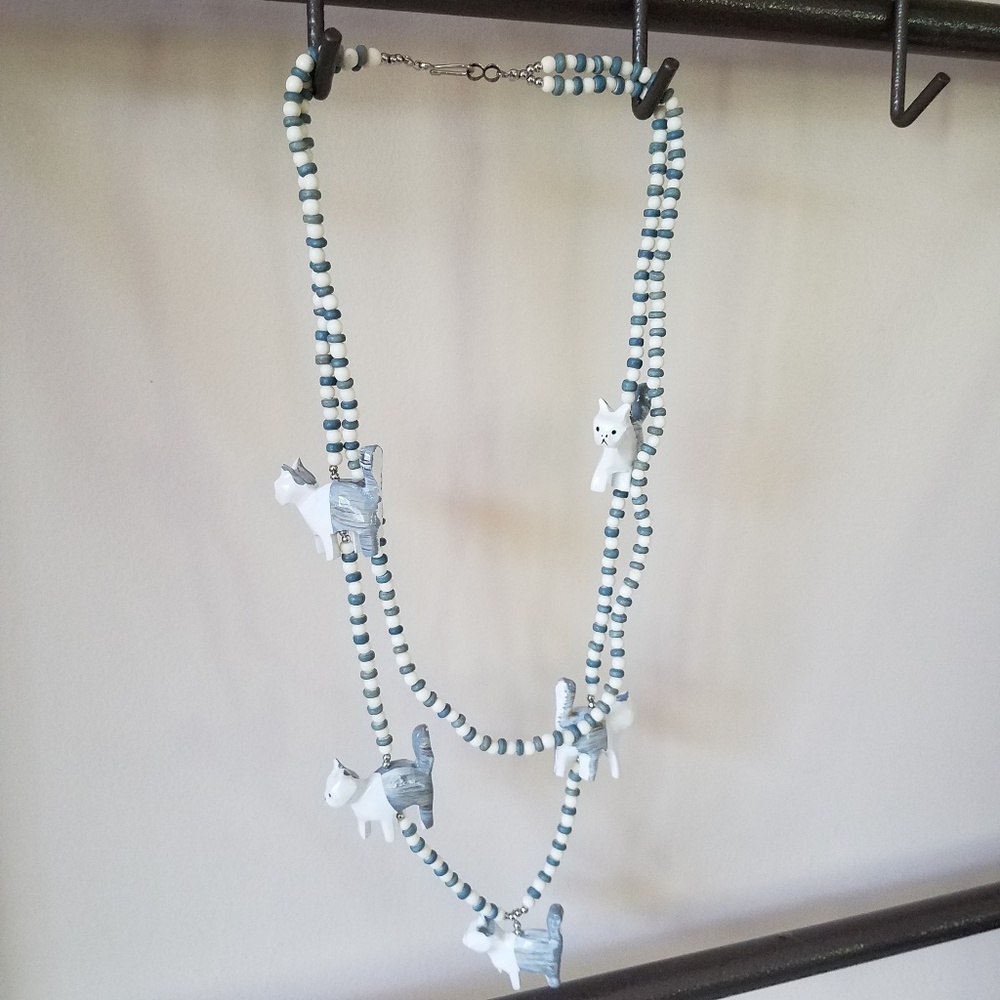 Cat necklace white blue beads double strands - Picture 2 of 6